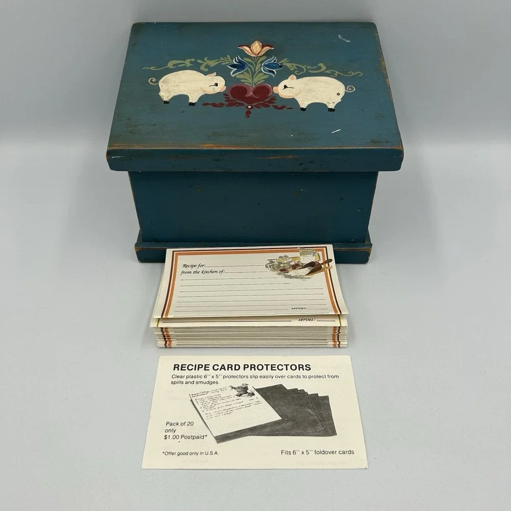 Vintage Wooden Recipe Hinged File Box Kitchen Farmhouse Cottagecore Pigs